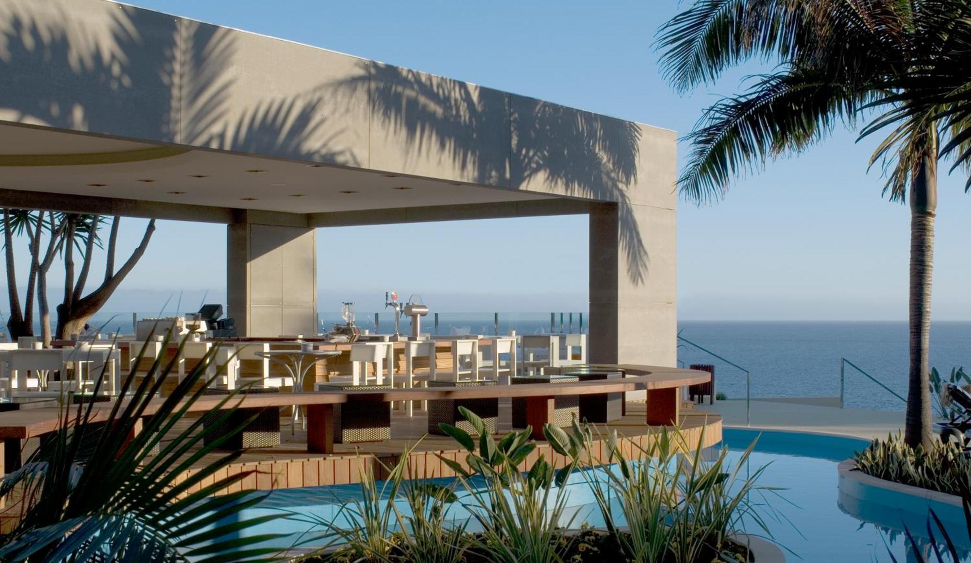 ペスターナ カジノ パーク ホテル&カジノ フンシャル エクステリア 写真 The pool at the Cape of Good Hope