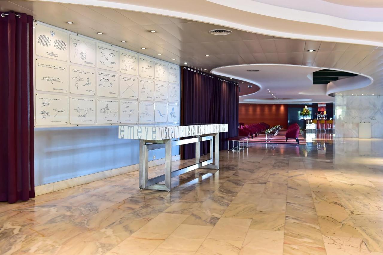 ペスターナ カジノ パーク ホテル&カジノ フンシャル エクステリア 写真 The lobby of the hotel